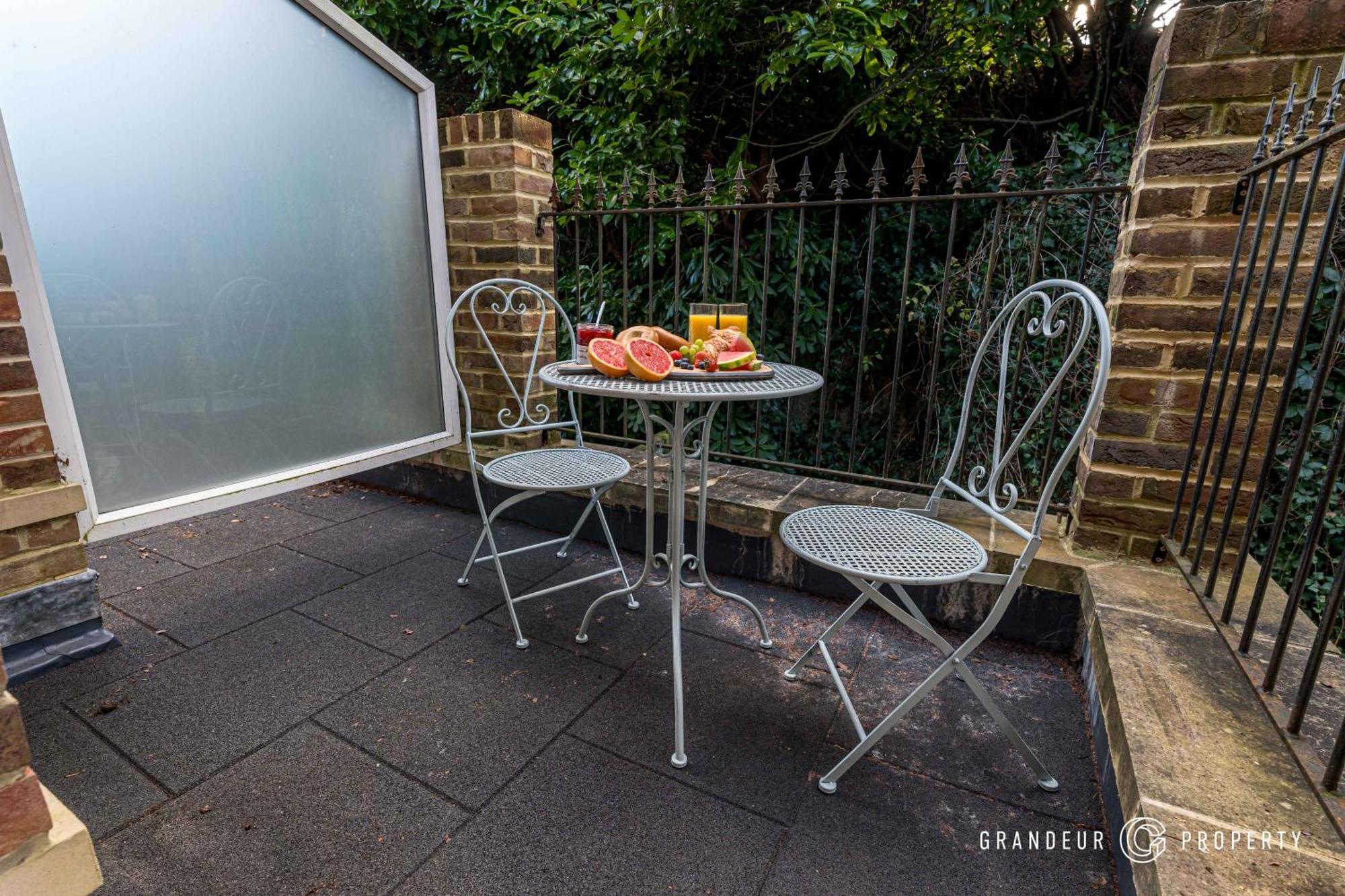 The Hideaway By Grandeur Property Bournemouth Exterior photo