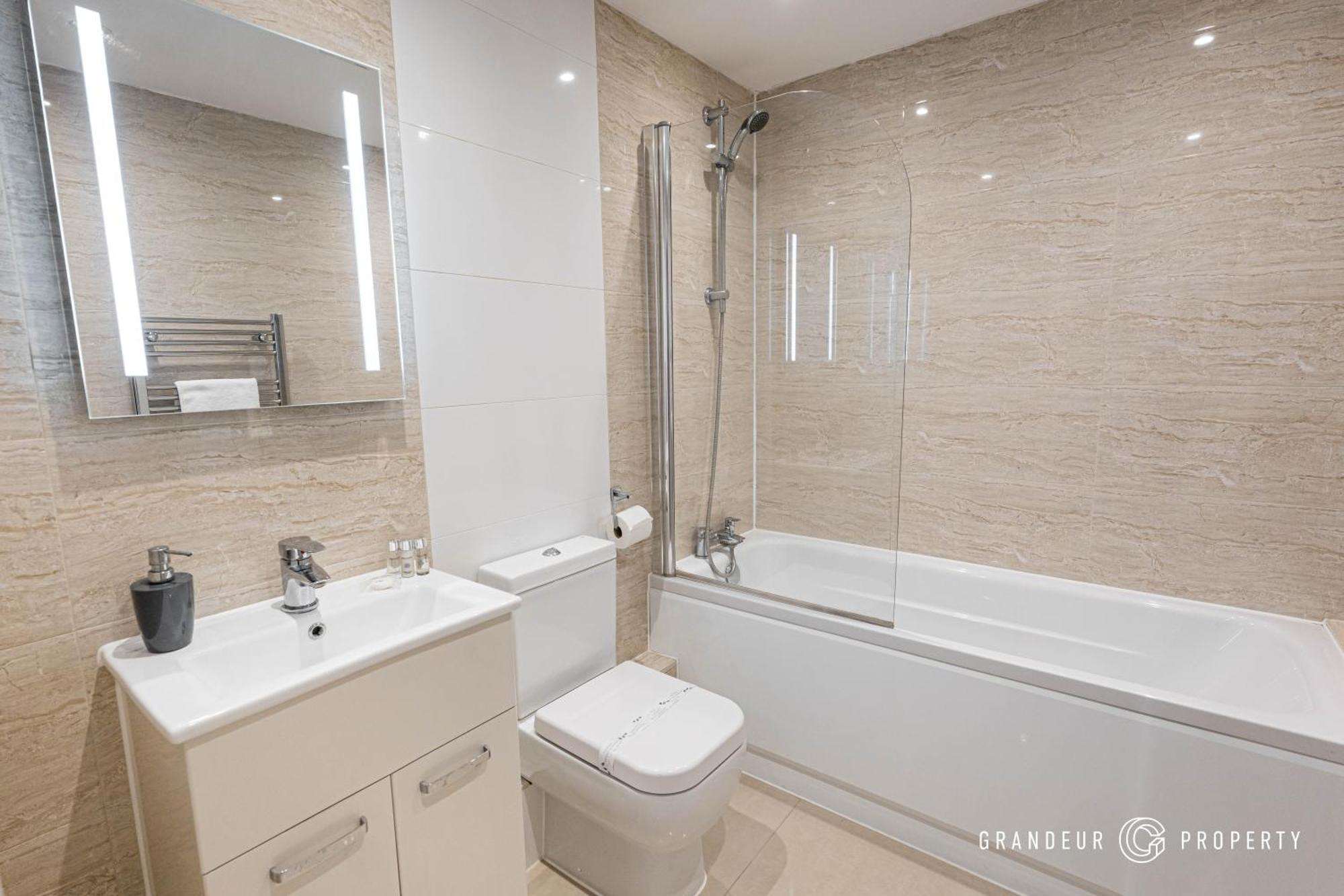 The Hideaway By Grandeur Property Bournemouth Exterior photo